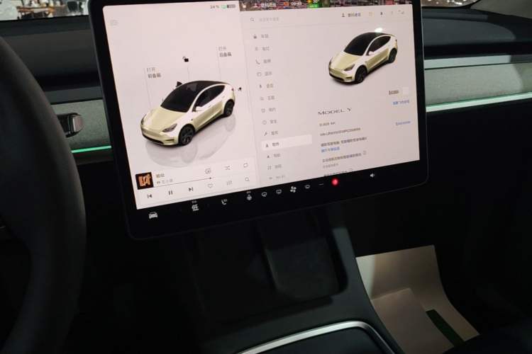 Used Tesla Model Y 2023 Rear-Wheel-Drive Version Audio And AC Panel