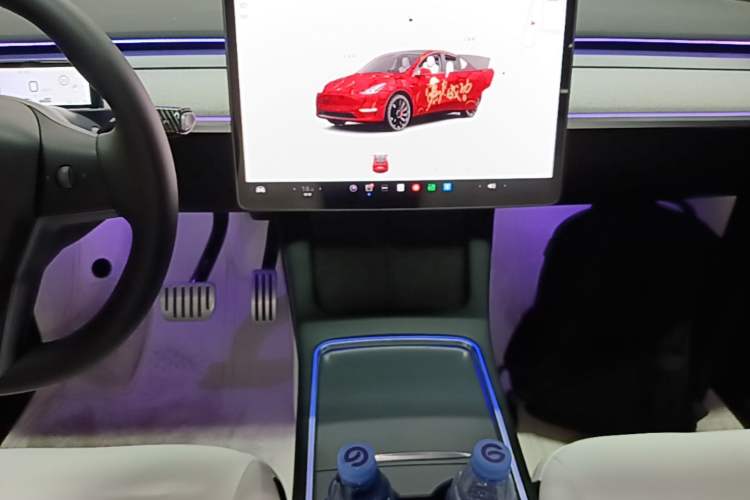 Used Tesla Model Y 2023 High-Performance All-Wheel-Drive Version Audio And AC Panel