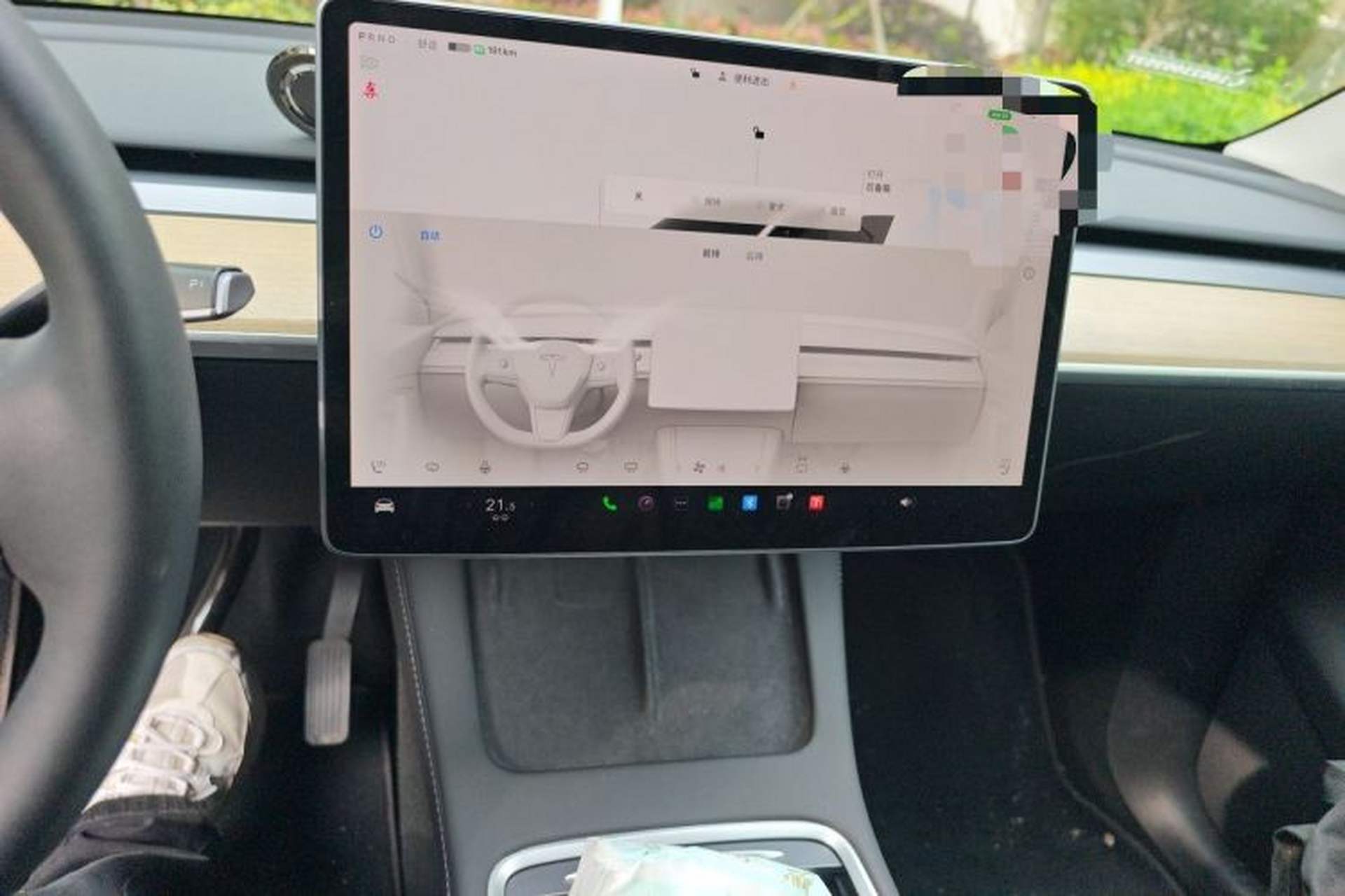Used Tesla Model Y 2023 Long-Range All-Wheel-Drive Version Audio And AC Panel