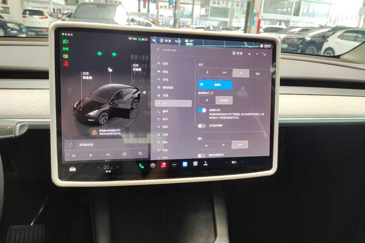 Used Tesla Model Y 2023 Rear-Wheel-Drive Version Audio And AC Panel