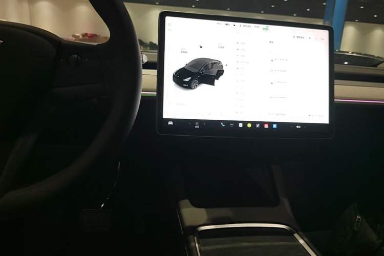 Used Tesla Model Y 2023 Rear-Wheel-Drive Version Audio And AC Panel