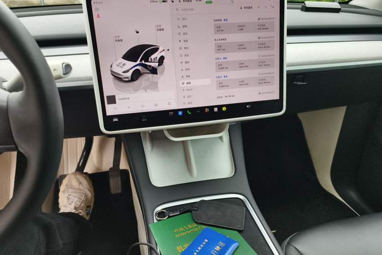 Used Tesla Model Y 2023 Rear-Wheel-Drive Version Audio And AC Panel