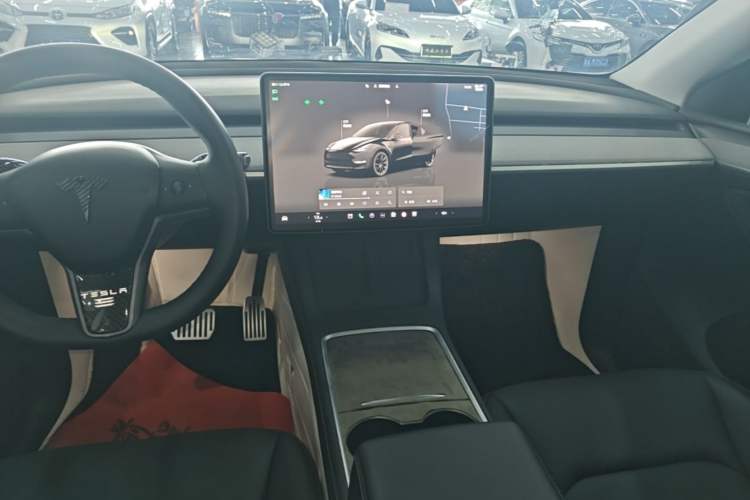Used Tesla Model Y 2023 Rear-Wheel-Drive Version Audio And AC Panel