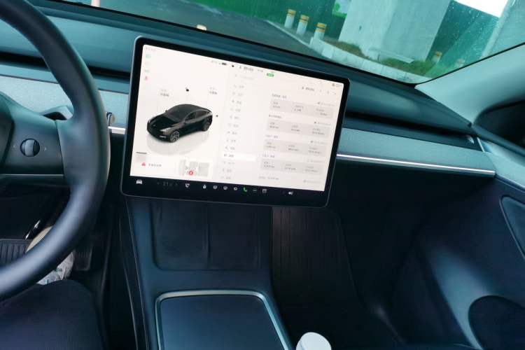 Used Tesla Model Y 2023 Rear-Wheel-Drive Version Audio And AC Panel