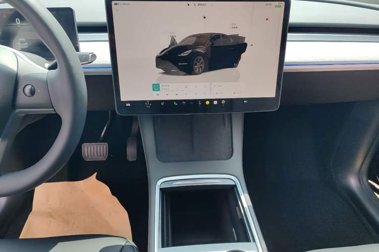 Used Tesla Model Y 2023 Rear-Wheel-Drive Version Audio And AC Panel