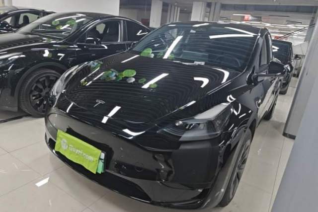 Używany Tesla Model Y 2023 Rear-Wheel-Drive Version