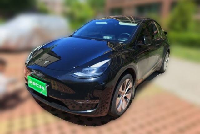 Used Tesla Model Y 2023 Long-Range All-Wheel-Drive Version