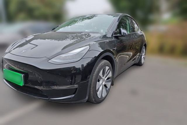 Used Tesla Model Y 2023 Long-Range All-Wheel-Drive Version