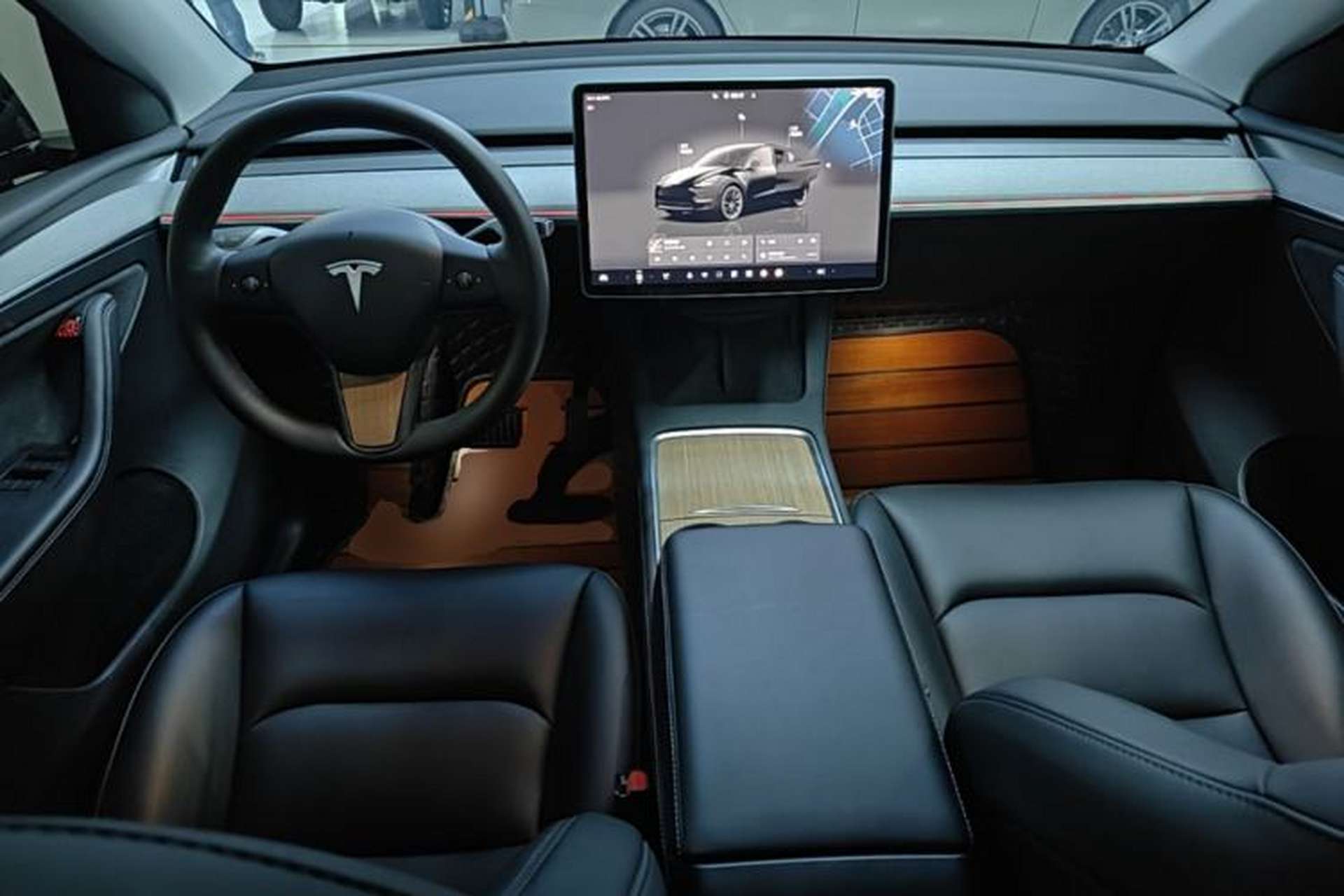Used Tesla Model Y 2023 Long-Range All-Wheel-Drive Version Center Console