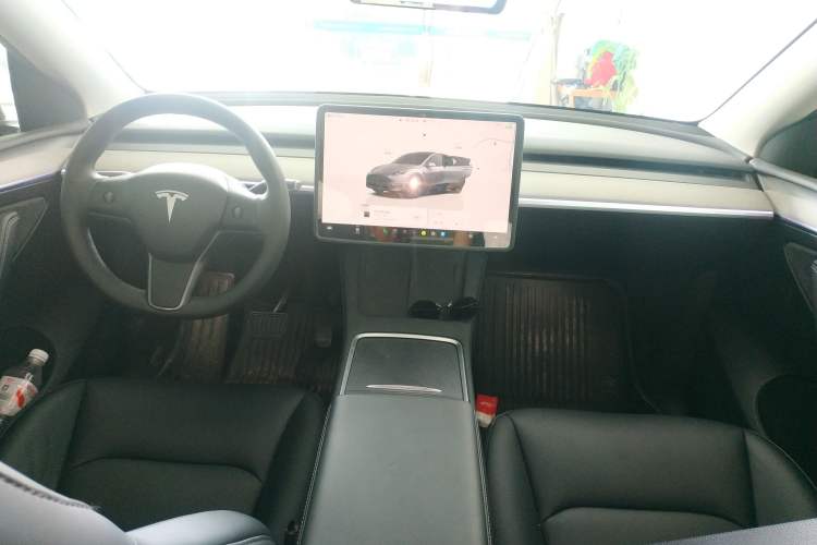 Used Tesla Model Y 2023 Rear-Wheel-Drive Version Center Console