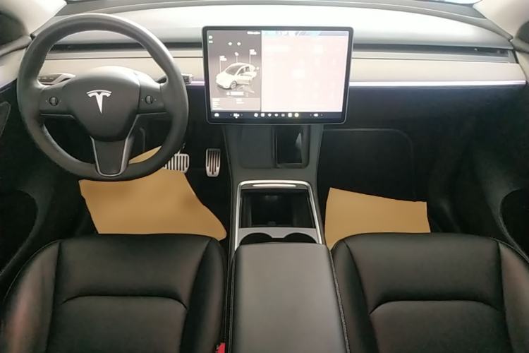 Used Tesla Model Y 2023 Rear-Wheel-Drive Version Center Console