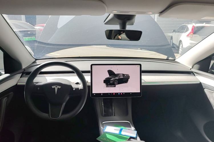 Used Tesla Model Y 2023 Rear-Wheel-Drive Version Center Console