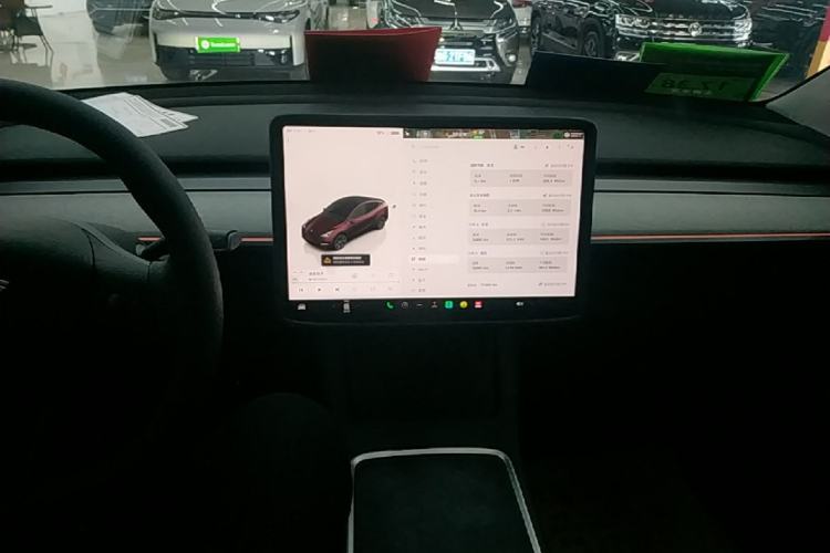 Used Tesla Model Y 2023 Rear-Wheel-Drive Version Center Console