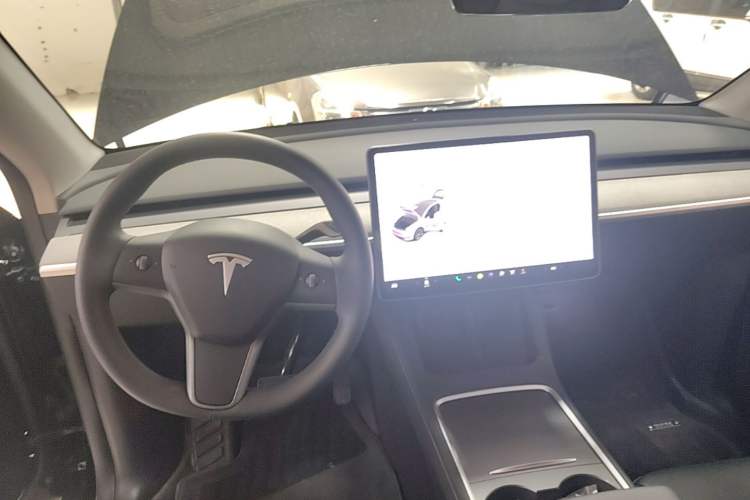 Used Tesla Model Y 2023 Rear-Wheel-Drive Version Center Console