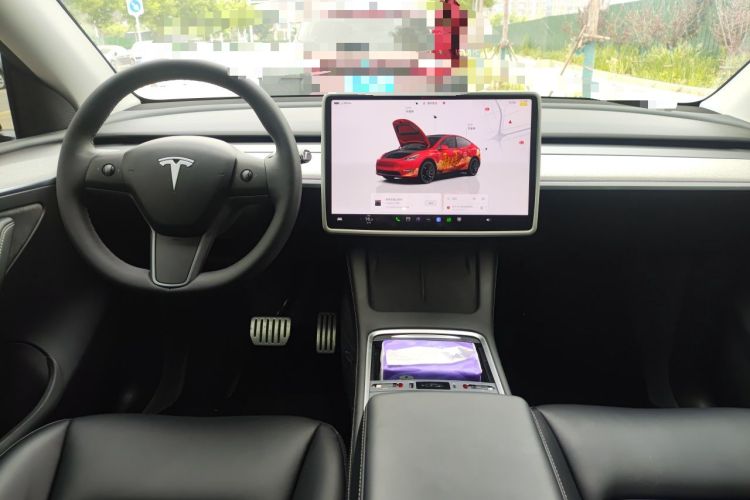 Used Tesla Model Y 2023 High-Performance All-Wheel-Drive Version Center Console