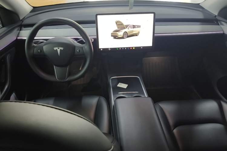 Used Tesla Model Y 2023 Rear-Wheel-Drive Version Center Console