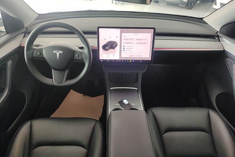 Used Tesla Model Y 2023 Rear-Wheel-Drive Version Center Console