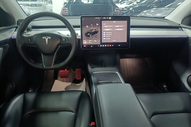 Used Tesla Model Y 2023 Rear-Wheel-Drive Version Center Console