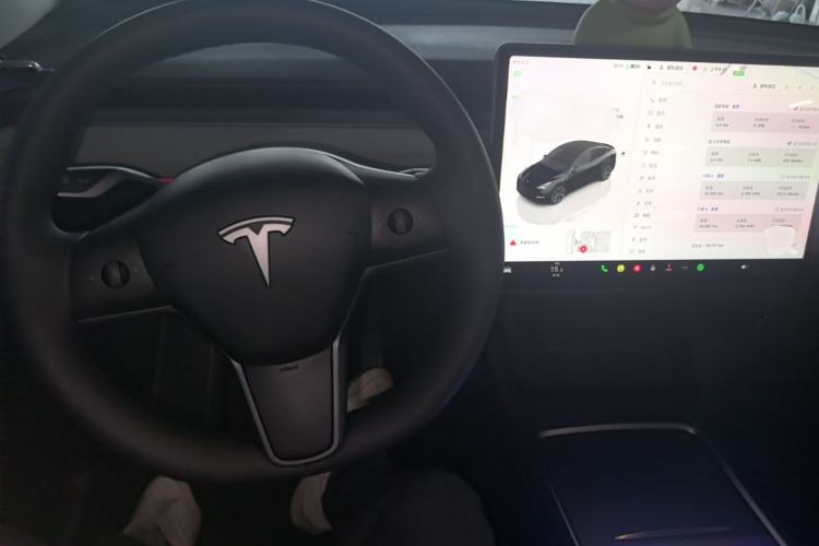 Used Tesla Model Y 2023 Rear-Wheel-Drive Version Center Console