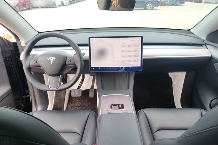 Used Tesla Model Y 2023 Rear-Wheel-Drive Version Center Console