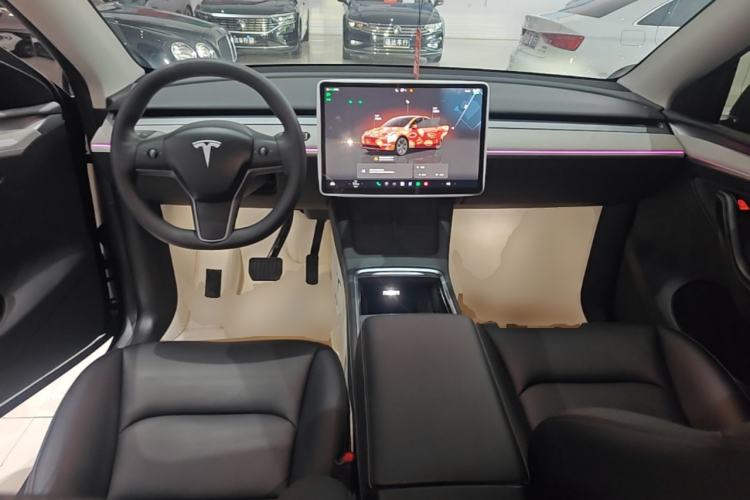 Used Tesla Model Y 2023 Rear-Wheel-Drive Version Center Console