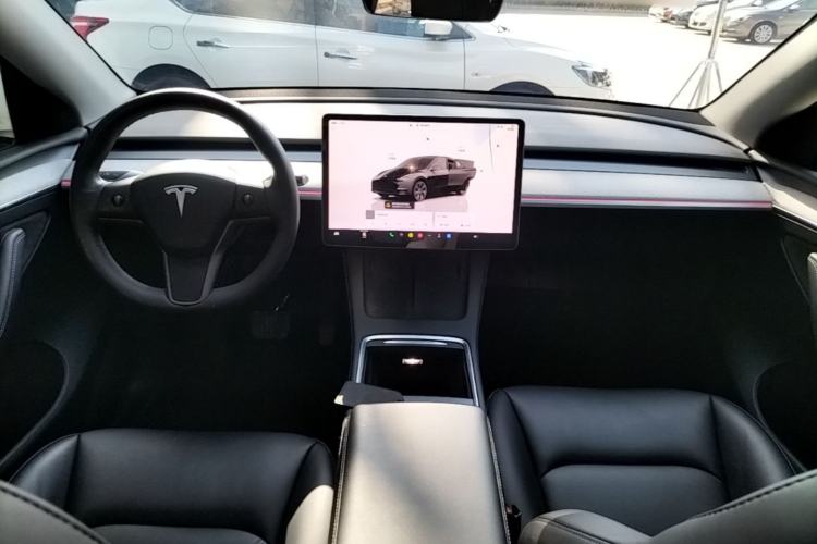 Used Tesla Model Y 2023 Rear-Wheel-Drive Version Center Console