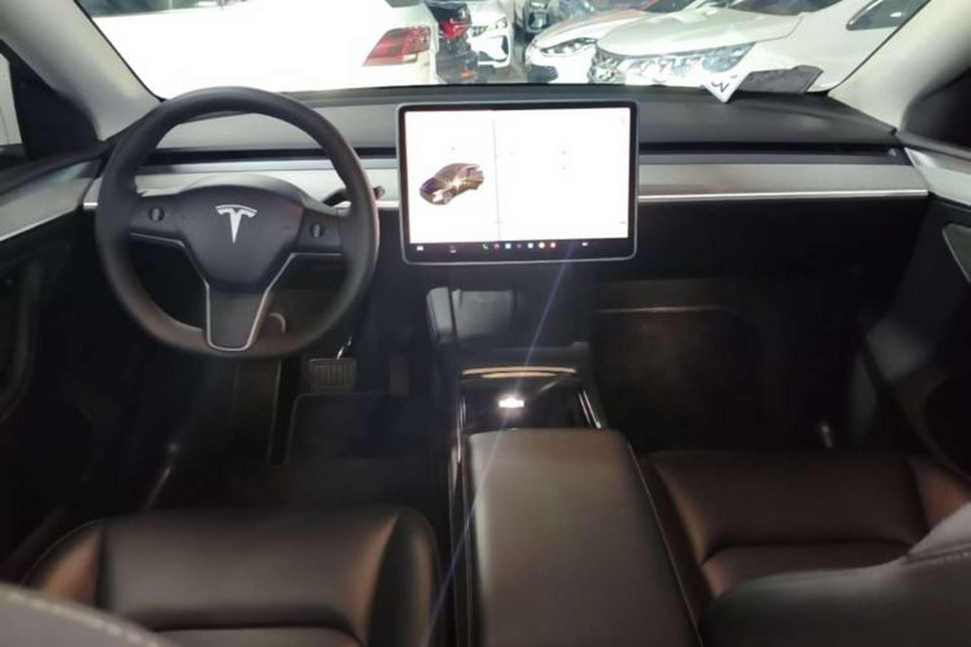 Used Tesla Model Y 2023 Rear-Wheel-Drive Version Center Console