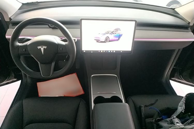 Used Tesla Model Y 2023 Rear-Wheel-Drive Version Center Console