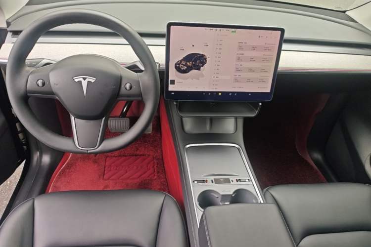 Used Tesla Model Y 2023 Long-Range All-Wheel-Drive Version Center Console