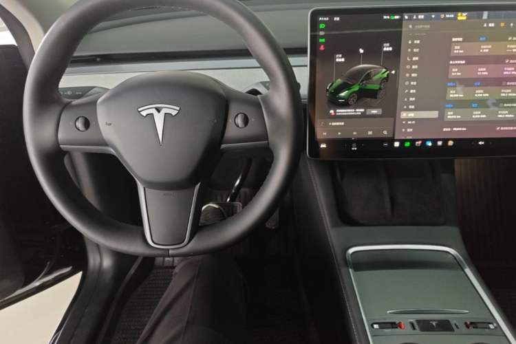 Used Tesla Model Y 2023 Rear-Wheel-Drive Version Center Console