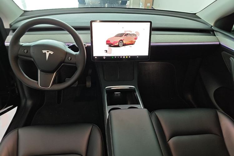 Used Tesla Model Y 2023 Rear-Wheel-Drive Version Center Console