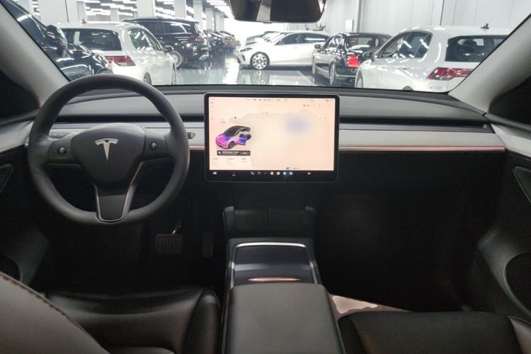 Used Tesla Model Y 2023 Rear-Wheel-Drive Version Center Console