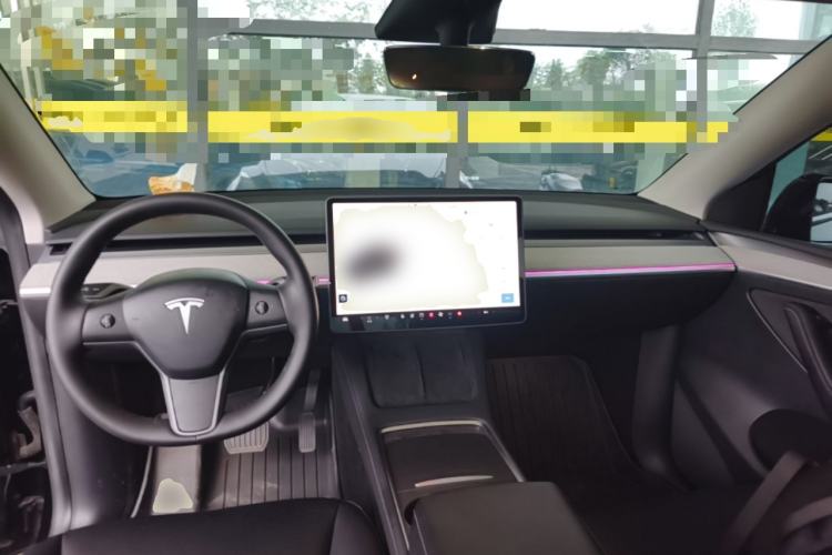 Used Tesla Model Y 2023 Rear-Wheel-Drive Version Center Console