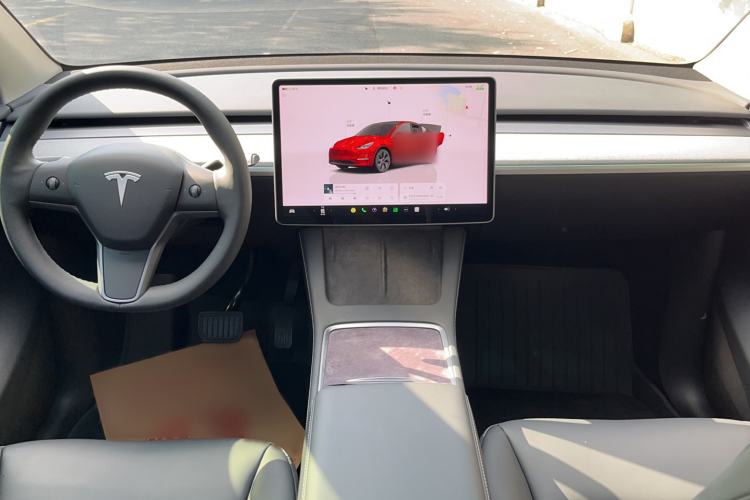 Used Tesla Model Y 2023 Rear-Wheel-Drive Version Center Console
