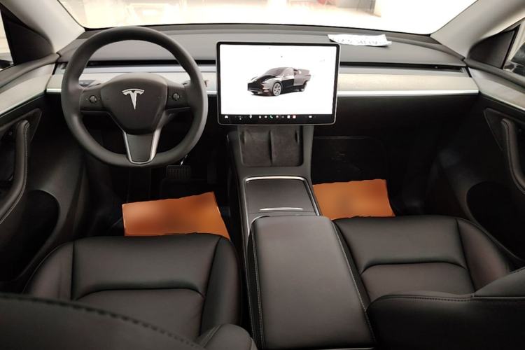 Used Tesla Model Y 2023 Rear-Wheel-Drive Version Center Console
