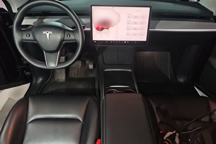 Used Tesla Model Y 2023 Rear-Wheel-Drive Version Center Console