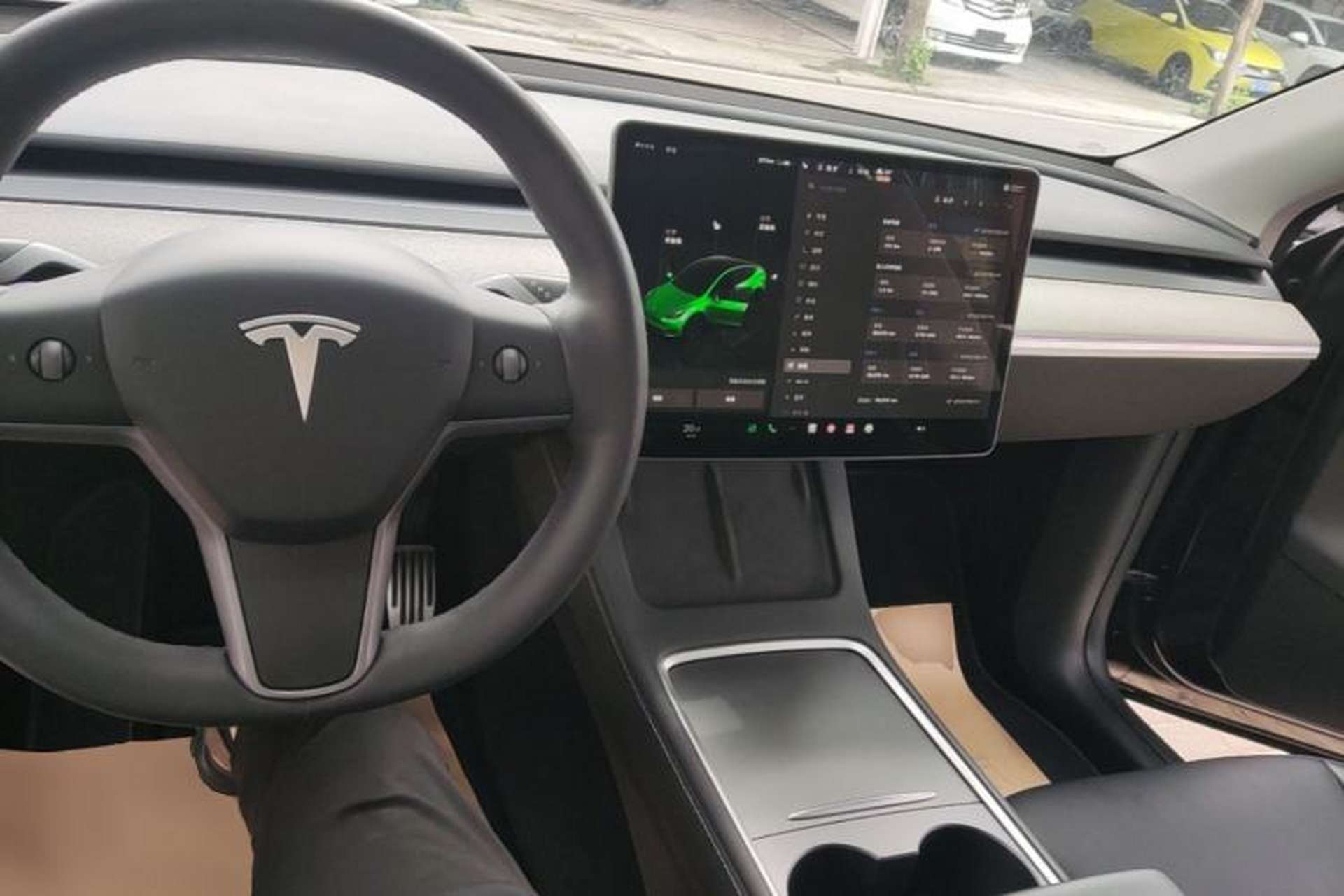Used Tesla Model Y 2023 Rear-Wheel-Drive Version Center Console
