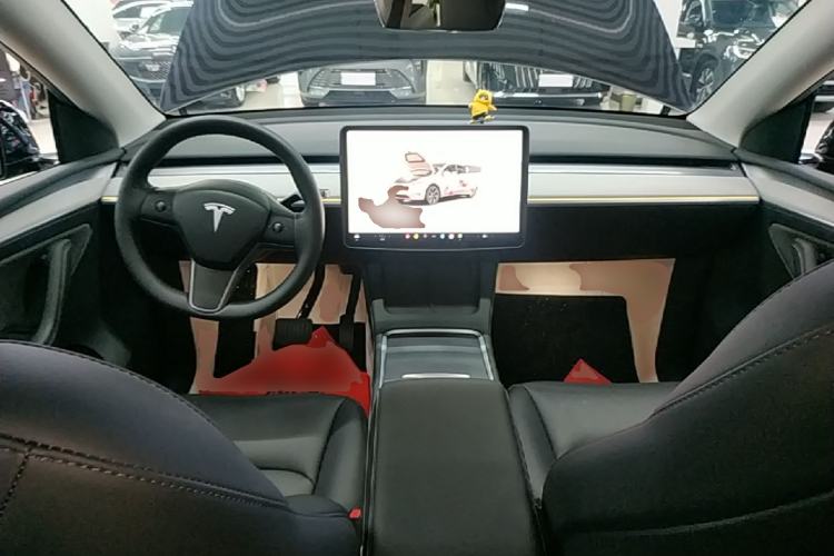 Used Tesla Model Y 2023 Rear-Wheel-Drive Version Center Console