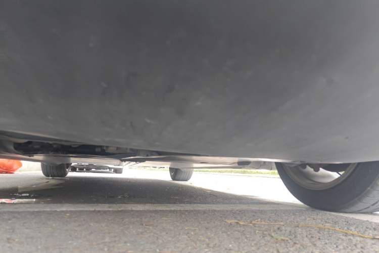Used Tesla Model Y 2023 Long-Range All-Wheel-Drive Version Chassis Front