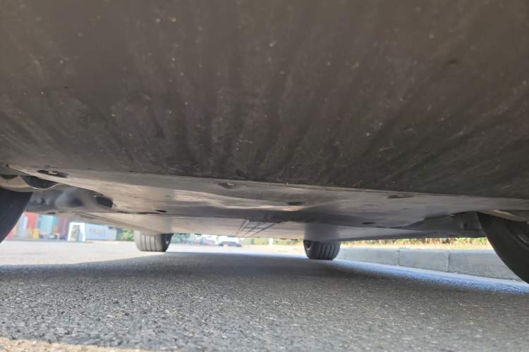 Used Tesla Model Y 2023 Rear-Wheel-Drive Version Chassis Front