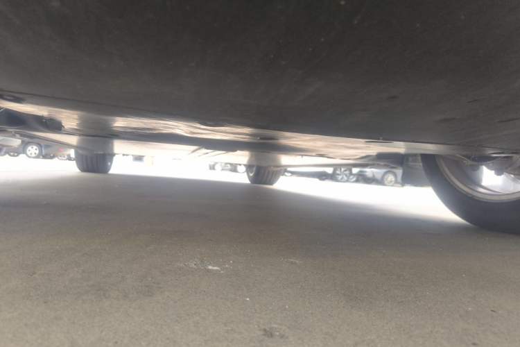 Used Tesla Model Y 2023 Long-Range All-Wheel-Drive Version Chassis Front