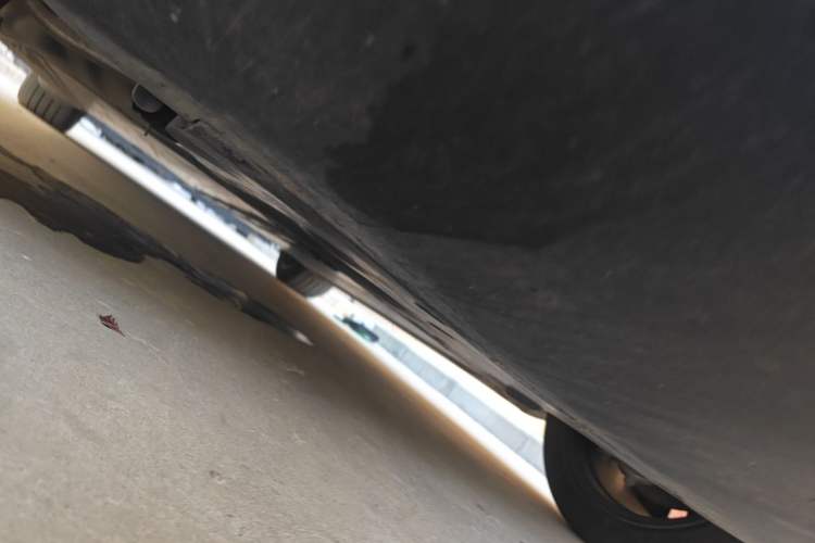 Used Tesla Model Y 2023 Rear-Wheel-Drive Version Chassis Front