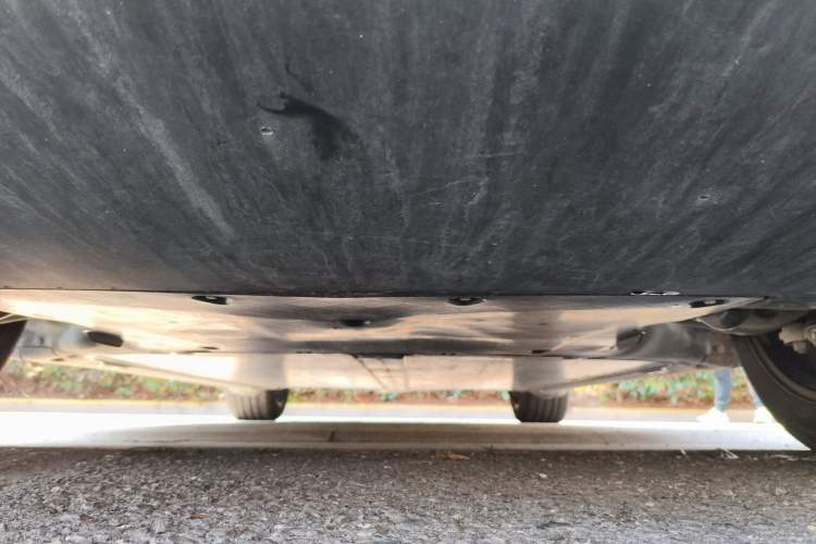 Used Tesla Model Y 2023 Rear-Wheel-Drive Version Chassis Front