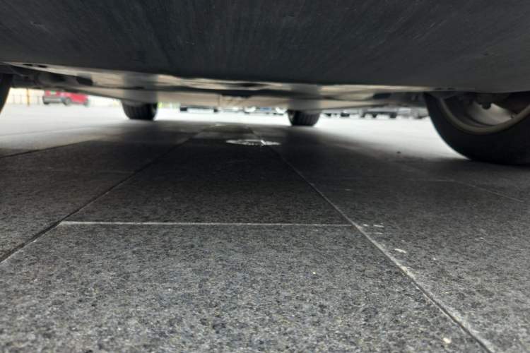 Used Tesla Model Y 2023 Rear-Wheel-Drive Version Chassis Front