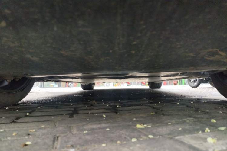 Used Tesla Model Y 2023 Rear-Wheel-Drive Version Chassis Front