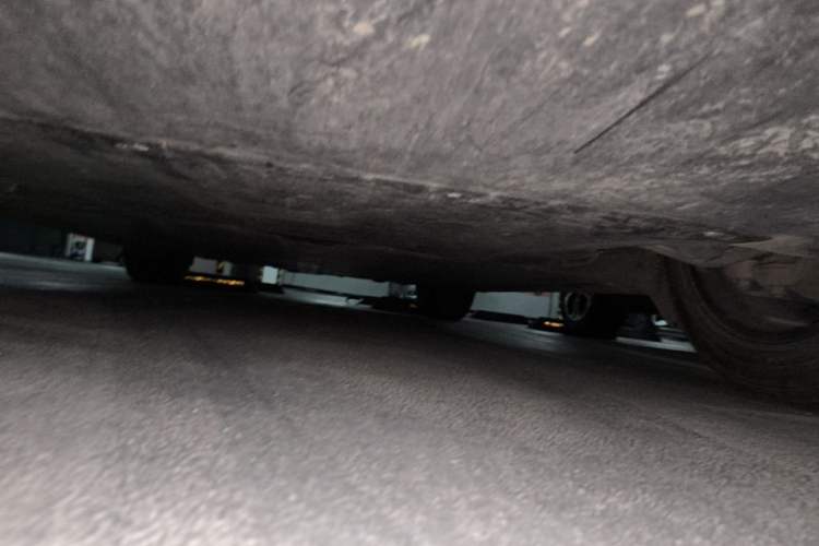 Used Tesla Model Y 2023 Rear-Wheel-Drive Version Chassis Front