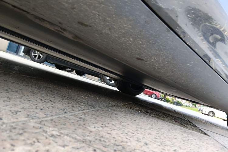 Used Tesla Model Y 2023 Rear-Wheel-Drive Version Chassis Front Left