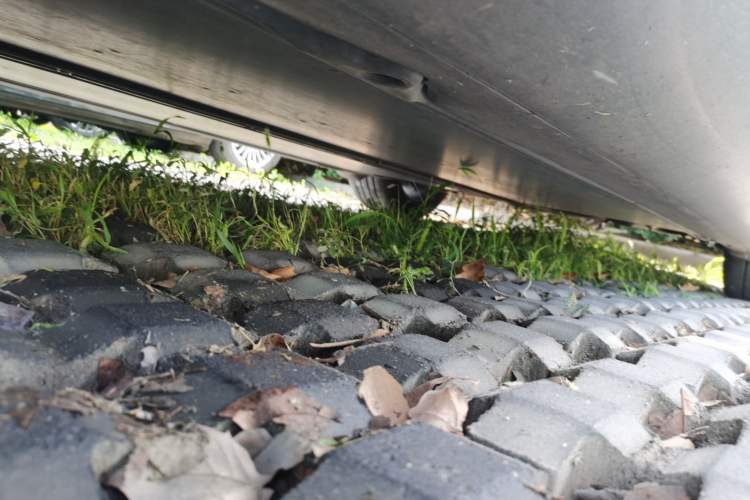 Used Tesla Model Y 2023 Rear-Wheel-Drive Version Chassis Front Left