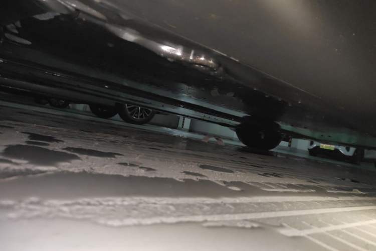 Used Tesla Model Y 2023 Long-Range All-Wheel-Drive Version Chassis Front Left