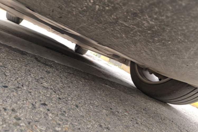 Used Tesla Model Y 2023 Rear-Wheel-Drive Version Chassis Front